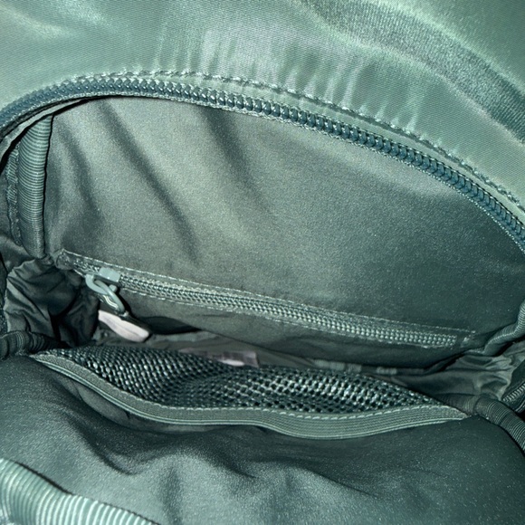 PINK Victoria's Secret Sling Backpack
Faded Sage
Brand New - Picture 6 of 7